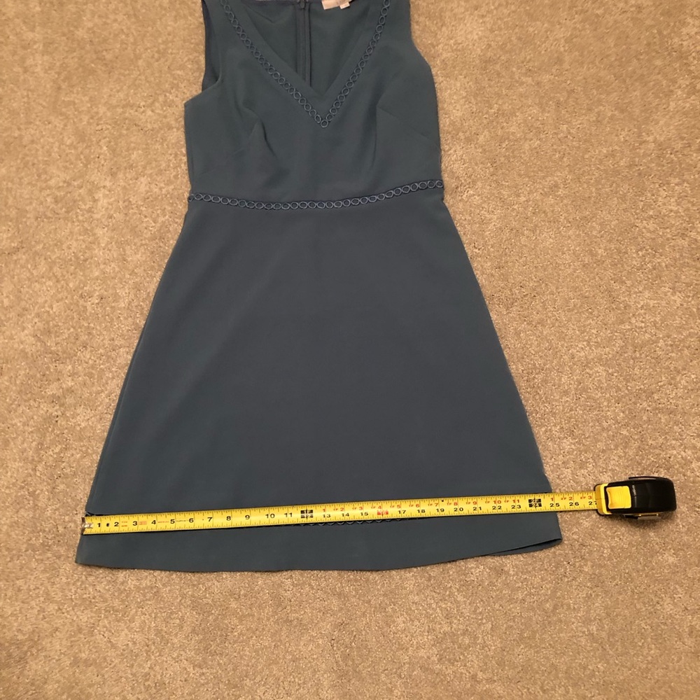 Loft blue v neck dress - Picture 15 of 16
